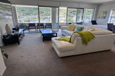 Photo of property in Oxleys Rock Apartments, 401/6 London Quay, Picton, 7220