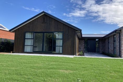 Photo of property in 6 Taylor Street, Cambridge, 3434