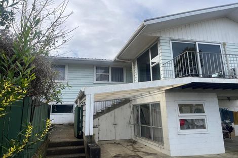 Photo of property in 15 Ellesmere Crescent, Pakuranga Heights, Auckland, 2010