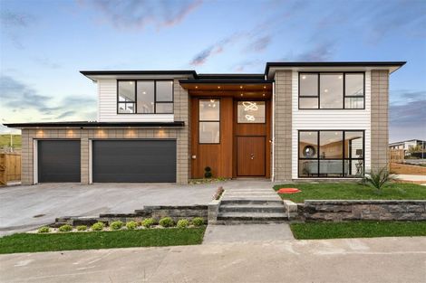 Photo of property in 3 Headsail Drive, Long Bay, Auckland, 0630