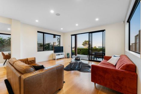 Photo of property in 9 Coastview Lane, Long Bay, Auckland, 0630