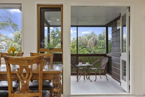 Photo of property in 2/23 Commodore Parry Road, Castor Bay, Auckland, 0620