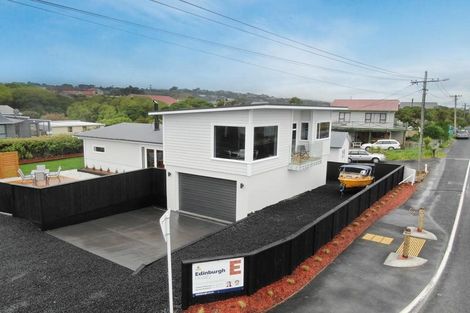 Photo of property in 1 Pearse Street, Brighton, Dunedin, 9035