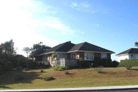 Photo of property in 3 Diana Drive, Glenfield, Auckland, 0627