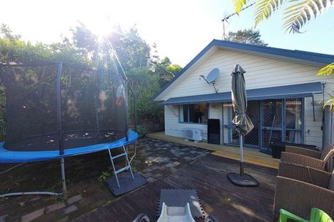 Photo of property in 1/59 Salamanca Road, Sunnynook, Auckland, 0620