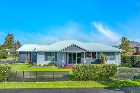 Photo of property in 2 Settlers Drive, Waihi, 3610