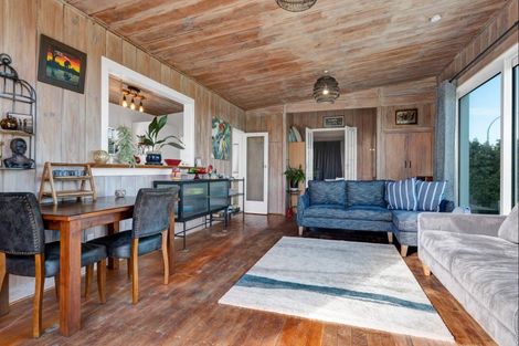 Photo of property in 11 Hector Place, Opunake, 4616