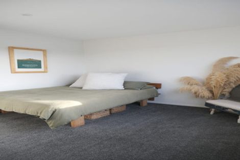 Photo of property in 9 Podgora Avenue, Kumeu, 0810