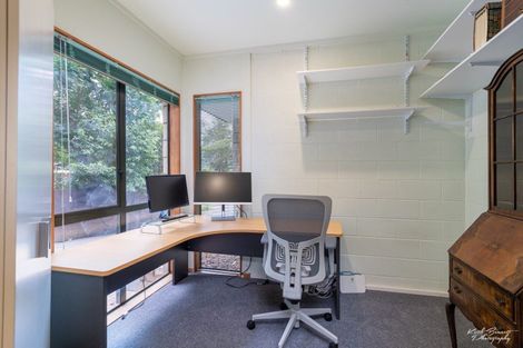 Photo of property in 12c Chatsworth Road, Silverstream, Upper Hutt, 5019