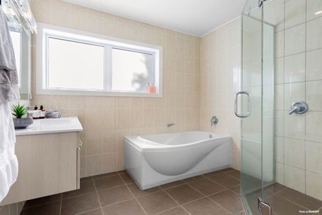 Photo of property in 63 Cliff Road, Torbay, Auckland, 0630