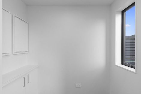 Photo of property in 58 Oakum Road, Whitby, 5024