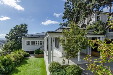 Photo of property in 11 Upper Bourke Street, Kilbirnie, Wellington, 6022