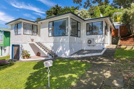 Photo of property in 12 Breton Grove, Kingston, Wellington, 6021