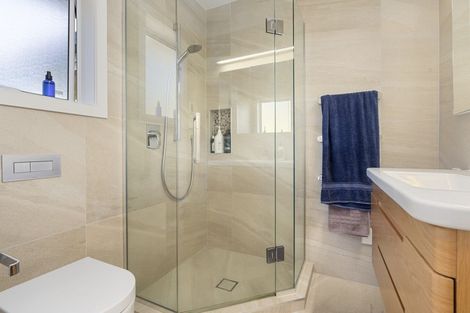 Photo of property in 9 Oban Road, Browns Bay, Auckland, 0630