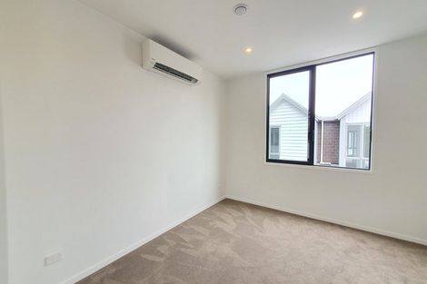 Photo of property in 1/2a Walsall Street, Avondale, Auckland, 1026