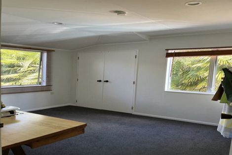 Photo of property in 23 Imperial Place, Henderson, Auckland, 0612