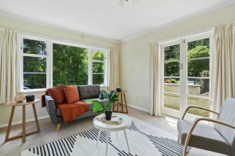 Photo of property in 546 Stokes Valley Road, Stokes Valley, Lower Hutt, 5019