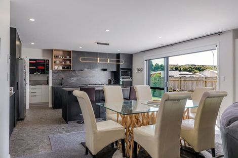 Photo of property in 77 Freedom Drive, Kelvin Grove, Palmerston North, 4414