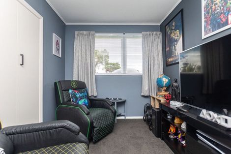 Photo of property in 881 Cowper Road, Dannevirke, 4976