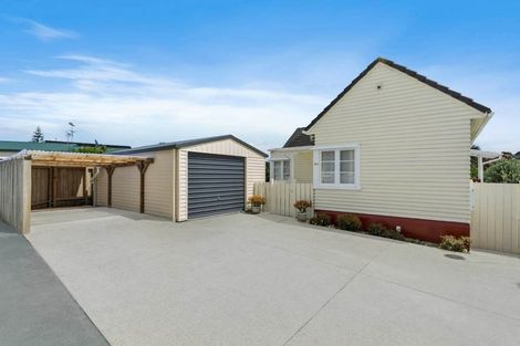 Photo of property in 50a Megan Avenue, Pakuranga Heights, Auckland, 2010