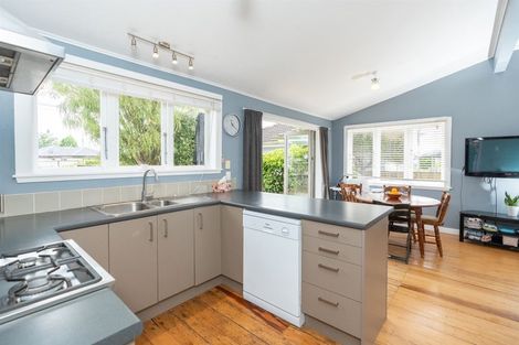 Photo of property in 1a Mahana Road, St Andrews, Hamilton, 3200