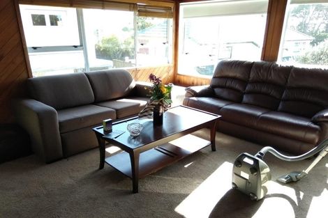 Photo of property in 492 Blockhouse Bay Road, Blockhouse Bay, Auckland, 0600