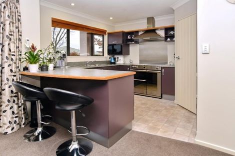 Photo of property in 2 Ross Place, Northwood, Christchurch, 8051