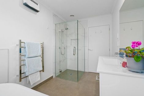 Photo of property in 10 Kaaka Street, Cambridge, 3434