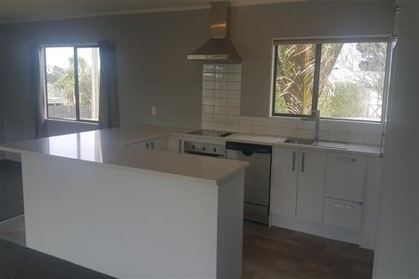 Photo of property in 1/86 Astley Avenue, New Lynn, Auckland, 0600