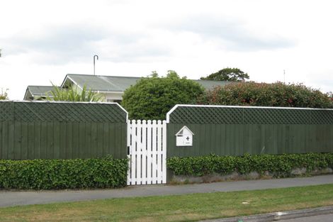 Photo of property in 4 Geelong Place, Burnside, Christchurch, 8053