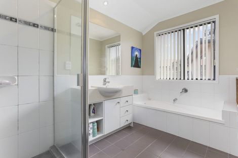 Photo of property in 88 Nautilus Drive, Gulf Harbour, Whangaparaoa, 0930