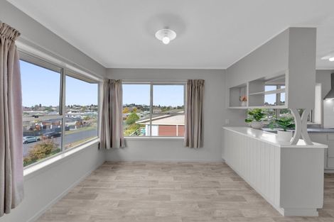 Photo of property in 15 Maple Avenue, Dinsdale, Hamilton, 3204