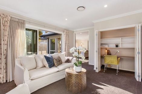 Photo of property in 17 Walnut Avenue, Strowan, Christchurch, 8052