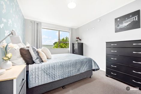 Photo of property in 63a Lord Street, Stokes Valley, Lower Hutt, 5019