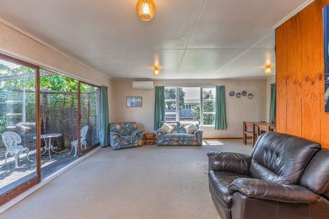 Photo of property in 64 Michael Road, Paraparaumu Beach, Paraparaumu, 5032