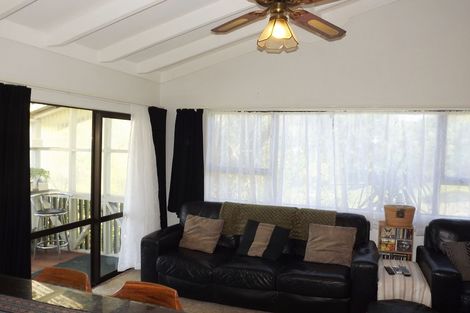 Photo of property in 3 Karioi Crescent, Raglan, 3225