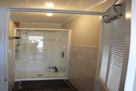 Photo of property in 191 Hakanoa Street, Huntly, 3700