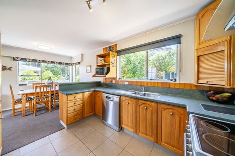 Photo of property in 11 Moray Place, Papakowhai, Porirua, 5024