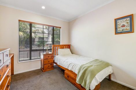 Photo of property in 4 Westminster Gardens, Unsworth Heights, Auckland, 0632