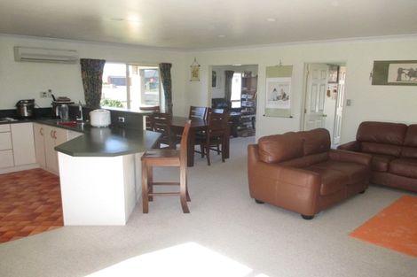 Photo of property in 3 Cairns Crescent, Rototuna, Hamilton, 3210