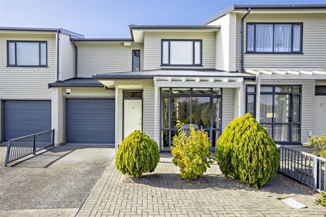 Photo of property in 11/2 Armoy Drive, East Tamaki, Auckland, 2016