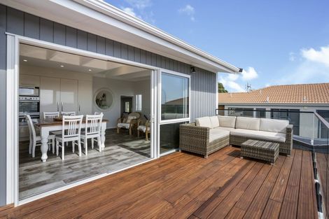 Photo of property in 996 Papamoa Beach Road, Papamoa Beach, Papamoa, 3118