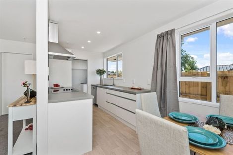 Photo of property in 9 Betula Place, Parklands, Christchurch, 8083