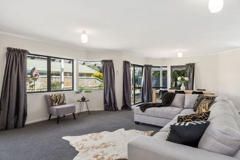 Photo of property in 676 Gloucester Road, Papamoa Beach, Papamoa, 3118