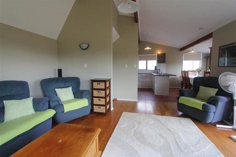 Photo of property in 27b Shackle Lane, Whitby, Porirua, 5024