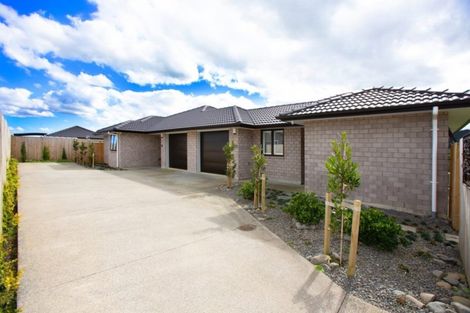 Photo of property in 6 Tilly Lane, Huapai, Kumeu, 0810