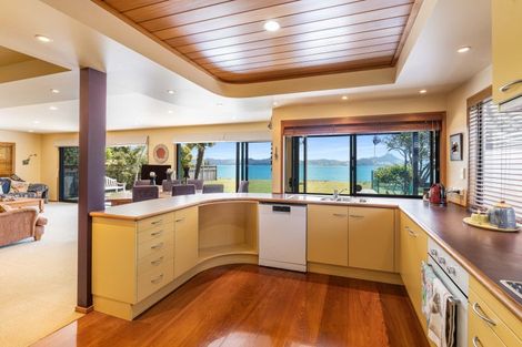 Photo of property in 125 Captain Cook Road, Cooks Beach, Whitianga, 3591