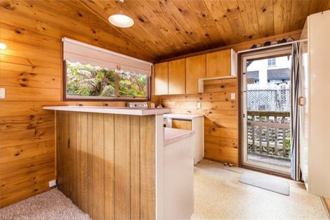 Photo of property in 27 Titoki Avenue, Waipahihi, Taupo, 3330