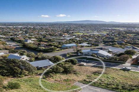 Photo of property in 73 Kotare Street, Waikanae, 5036