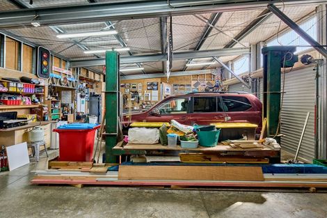 Photo of property in 132 Bing Lucas Drive, Tawa, Wellington, 5028